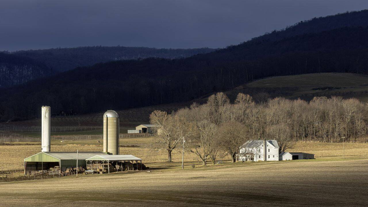 Image Credit: Wikipedia Total amount of farmland owned by Bill Gates in the US