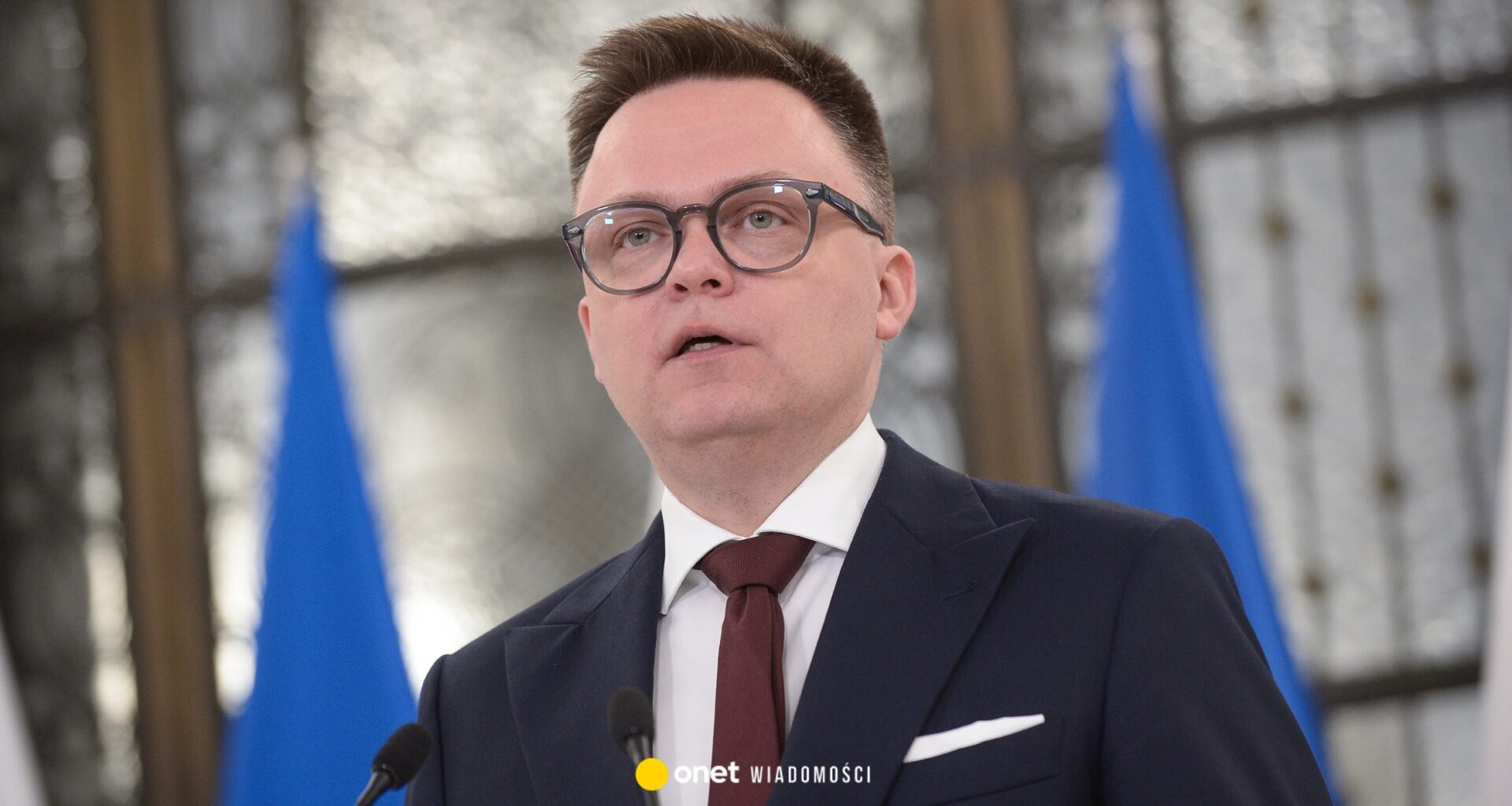 Spotkanie PiS z Szymonem Hołownią. Tematem wywłaszczenie ambasady Rosji