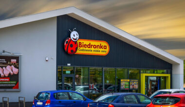 Od jutra w Biedronce „2+2 gratis” bez limitu. Można brać do woli :: RMF FM