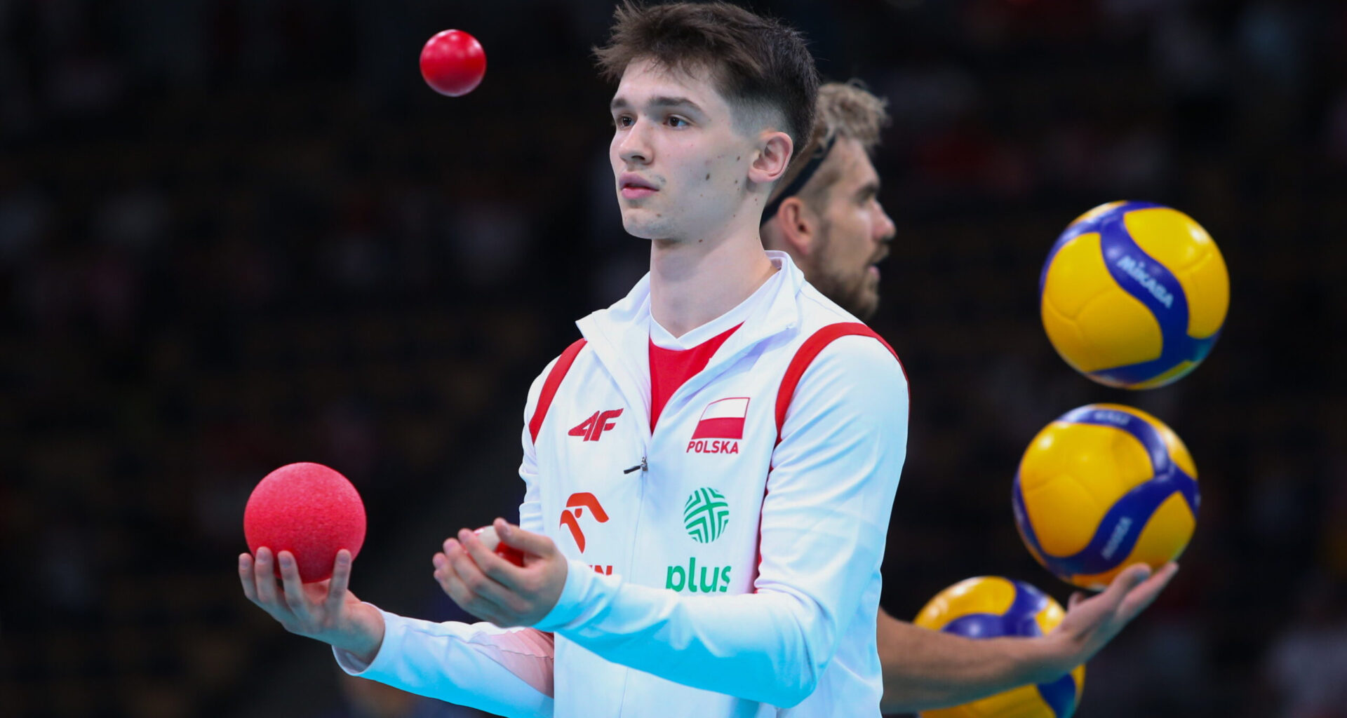 „Zaklejałem pustkę w sercu”. Maksymilian Granieczny i jego historia