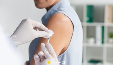 Od dzisiaj można szczepić się bezpłatnie na COVID-19. Oto szczegóły