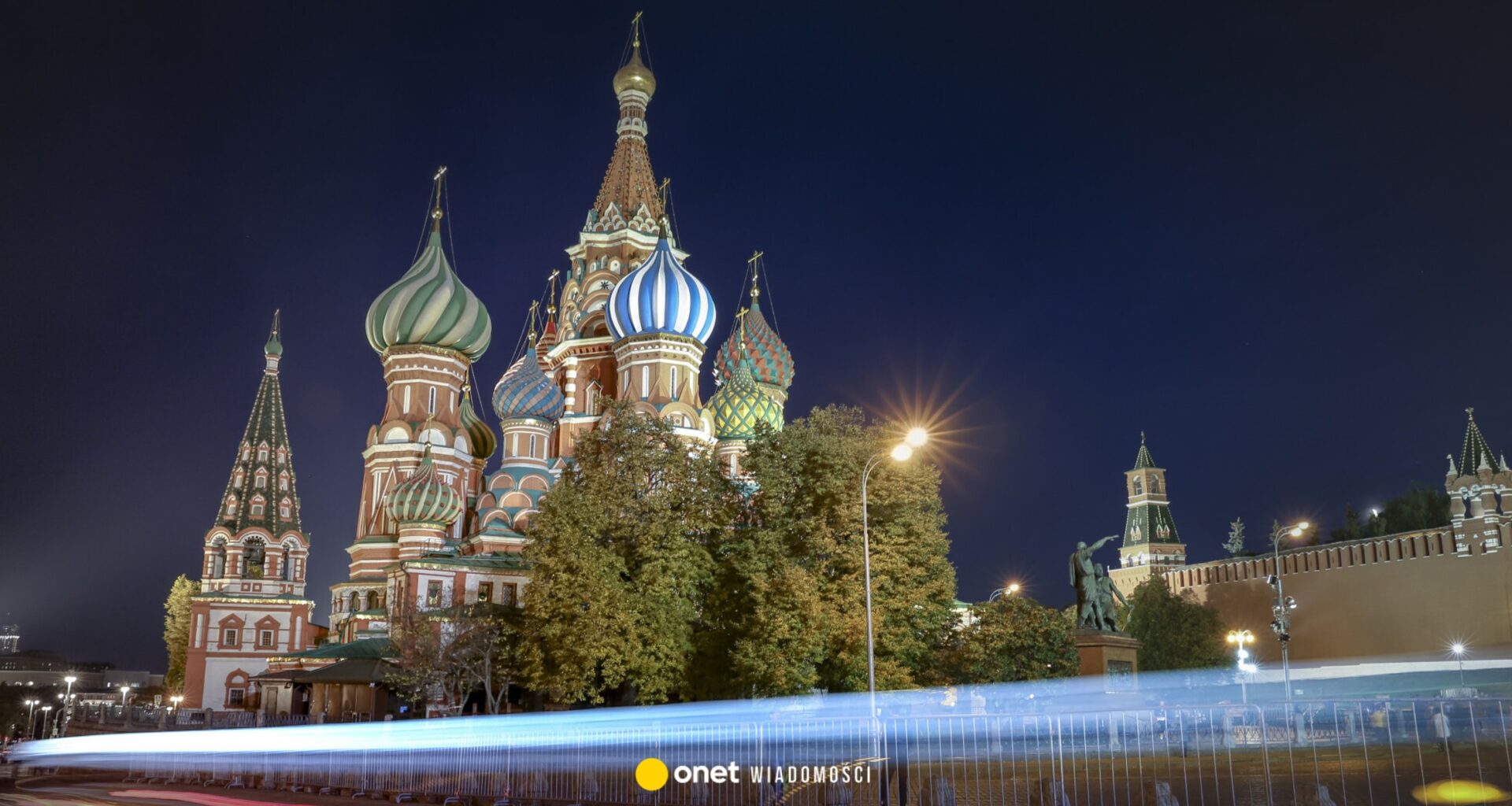 Drony nad Moskwą. Uruchomiono obronę powietrzną, doniesienia o eksplozjach