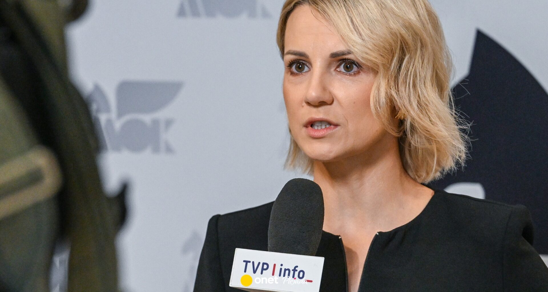 Nowe szczegóły sprawy obrażanej dziennikarki TVP Joanny Dunikowskiej-Paź. Zbierają dowody