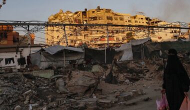Zniszczenia w mieście Gaza po izraelskich atakach
