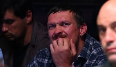 Żądają, by oddał wszystkie swoje pasy. Burza wokół Usyka