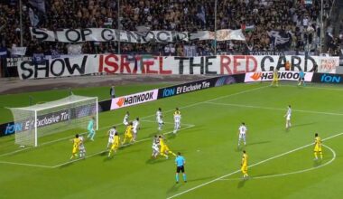 Kibice z jasnym przekazem ws. Izraela. "Pokażmy czerwoną kartkę"