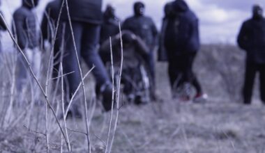 13-latek kierował brutalnym gangiem łowców pedofilów. Samozwańczy "aniołowie stróżowie" atakują mężczyzn w kolejnym europejskim kraju