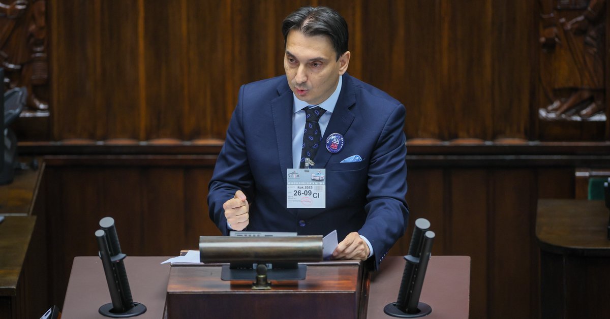 Katecheci tryumfują. Ich pomysł obowiązkowych lekcji religii zyskał poparcie w Sejmie