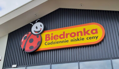 W Biedronce zaczęło się 25 września. Klienci wynoszą kilogramami :: RMF FM