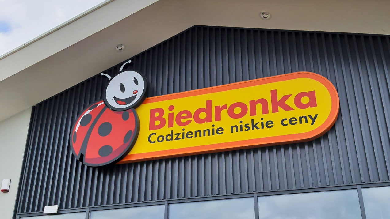 W Biedronce zaczęło się 25 września. Klienci wynoszą kilogramami :: RMF FM