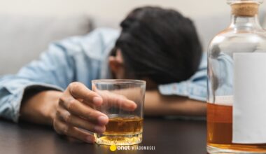 Jak Polacy piją w wakacje. Szokujący raport