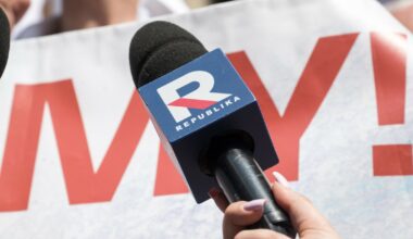 Setki tysięcy złotych trafiły do Telewizji Republika. Stacja podpisała umowę z PiS
