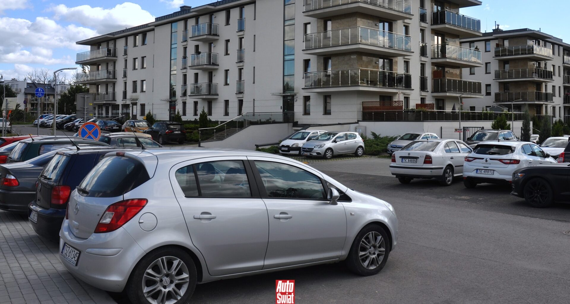 Nie będzie podatku od samochodów spalinowych. Rząd pracuje nad innym rozwiązaniem