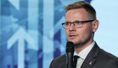 Polityk PiS wezwany do prokuratury. Chodzi o zarzuty w sprawie Pegasusa - Onet