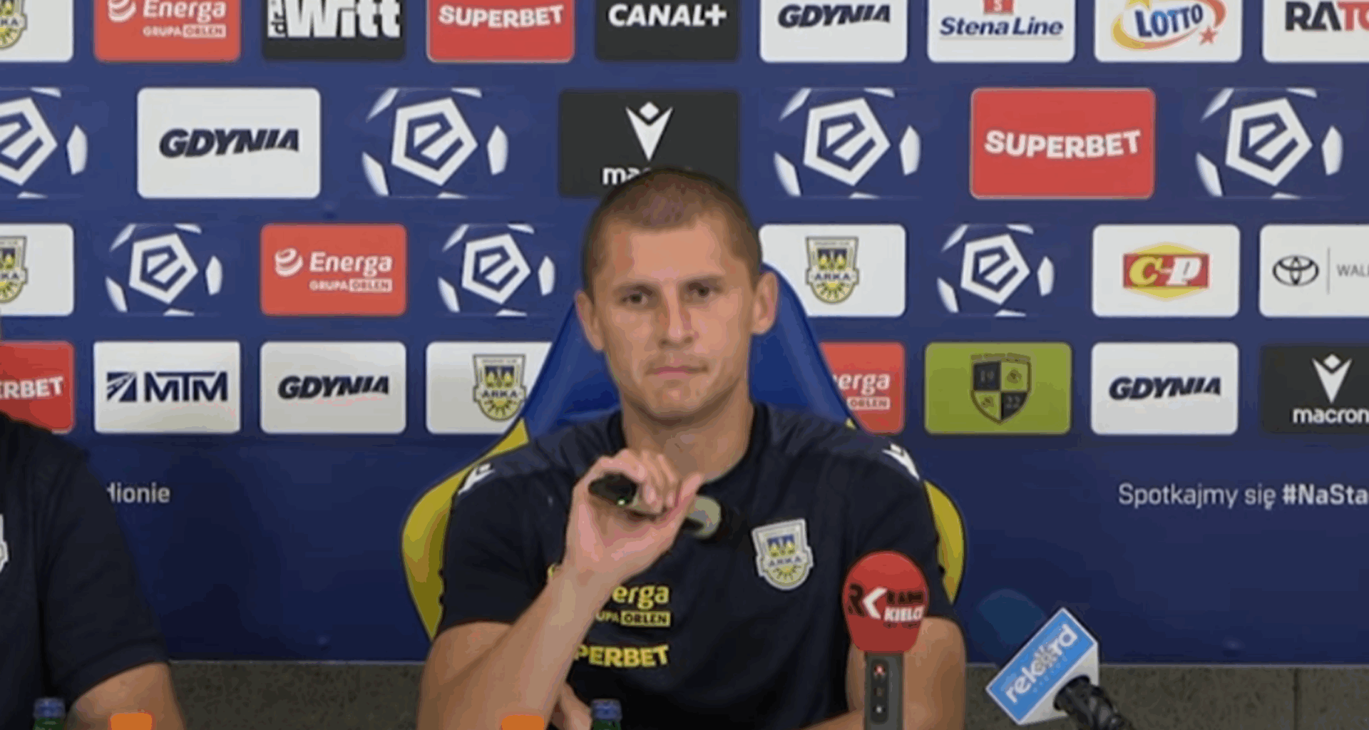 Dawid Szwarga wymownie zamilkł podczas konferencji. "To tyle pozytywów"