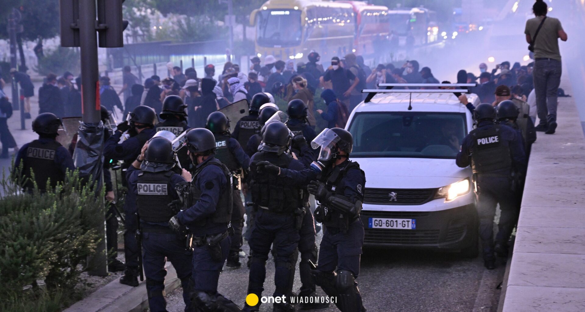 Francja na krawędzi chaosu. Setki tysięcy protestujących mogą zalać ulice. "Jeden z najtrudniejszych dni w tym roku"