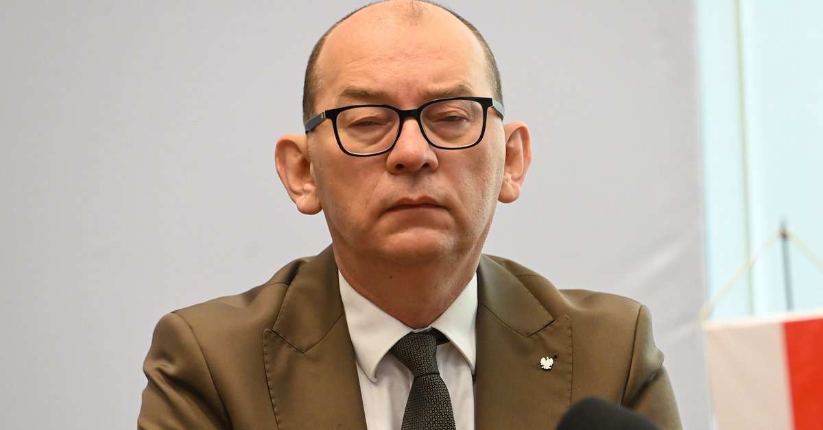 Sędzia Radzik stawia opór decyzji Waldemara Żurka. Nie planuje szybko opuścić gabinetu