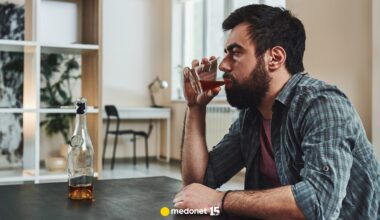 Aż 600 tys. Polaków uzależnionych od alkoholu. Prof. Wojnar: co piąty z nich to alkoholik wysokofunkcjonujący