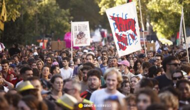 Pół miliona protestujących na ulicach Francji. Zatrzymano ponad 180 osób