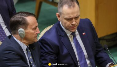 Zmiana na szczycie sondażu zaufania. Jest też niespodziewany debiut na podium