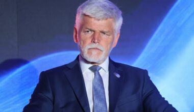 Rosyjskie samoloty nad państwami NATO. Prezydent Czech: może trzeba zestrzelić