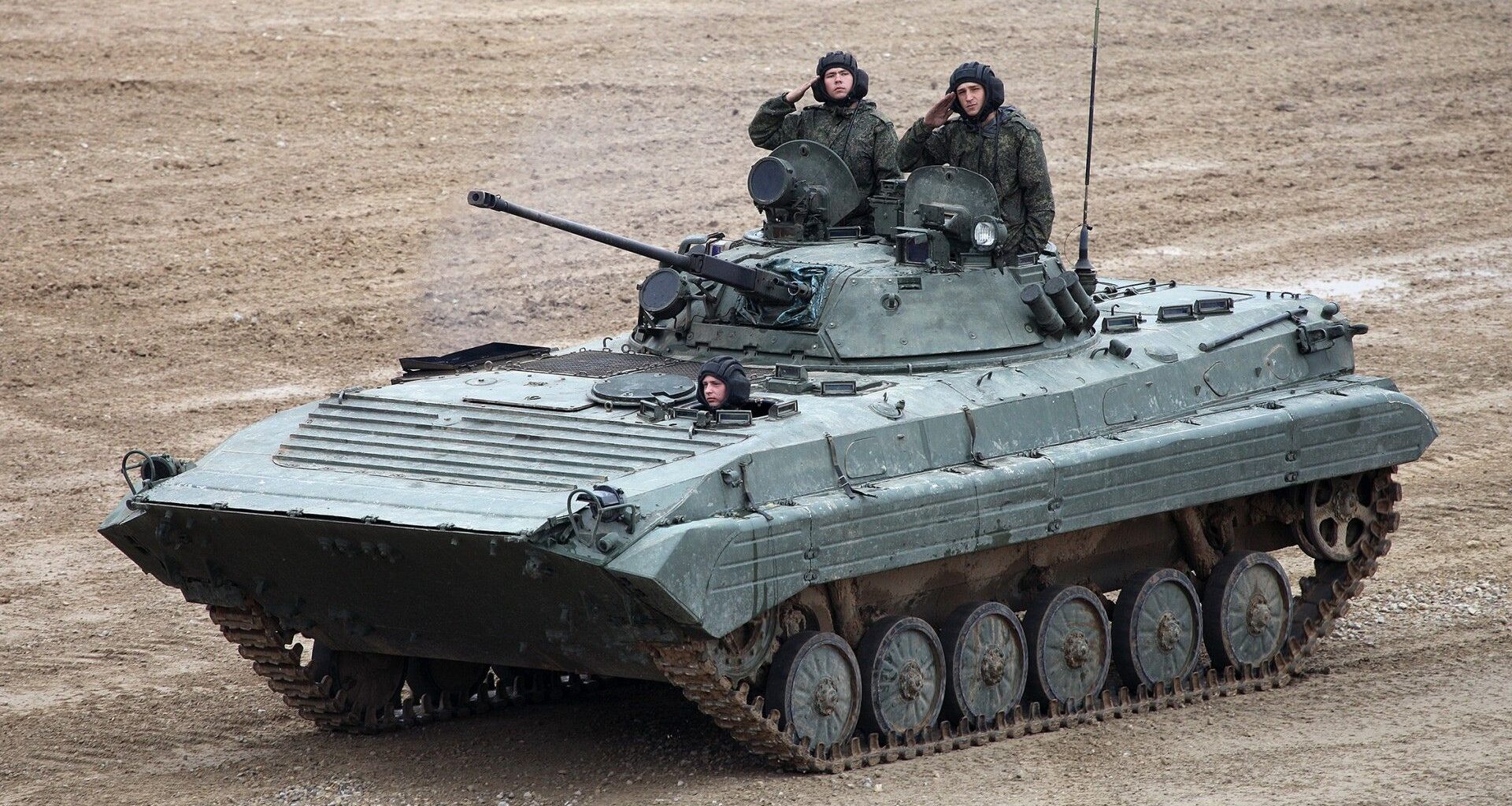 135 tysięcy nowych rekrutów w armi