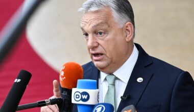 Viktor Orban idzie w ślady Donalda Trumpa. "Uznamy Antifę za organizację terrorystyczną" - Onet