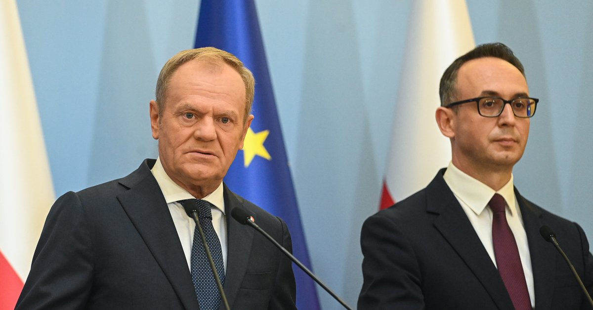 Konferencja prasowa premiera i ministra infrastruktury w Sierakowicach - Onet