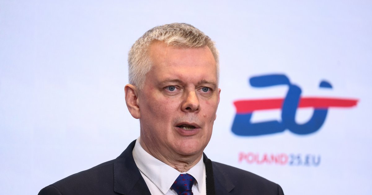 Kradzież samochodu rodziny Donalda Tuska. Służby badają "obcy trop"