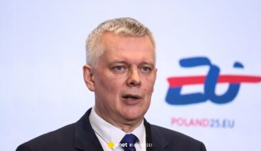 Kradzież samochodu rodziny Donalda Tuska. Służby badają "obcy trop"