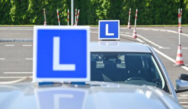 Kierowca wściekły na instruktora i kursantkę. "Przestań robić z siebie głupa"