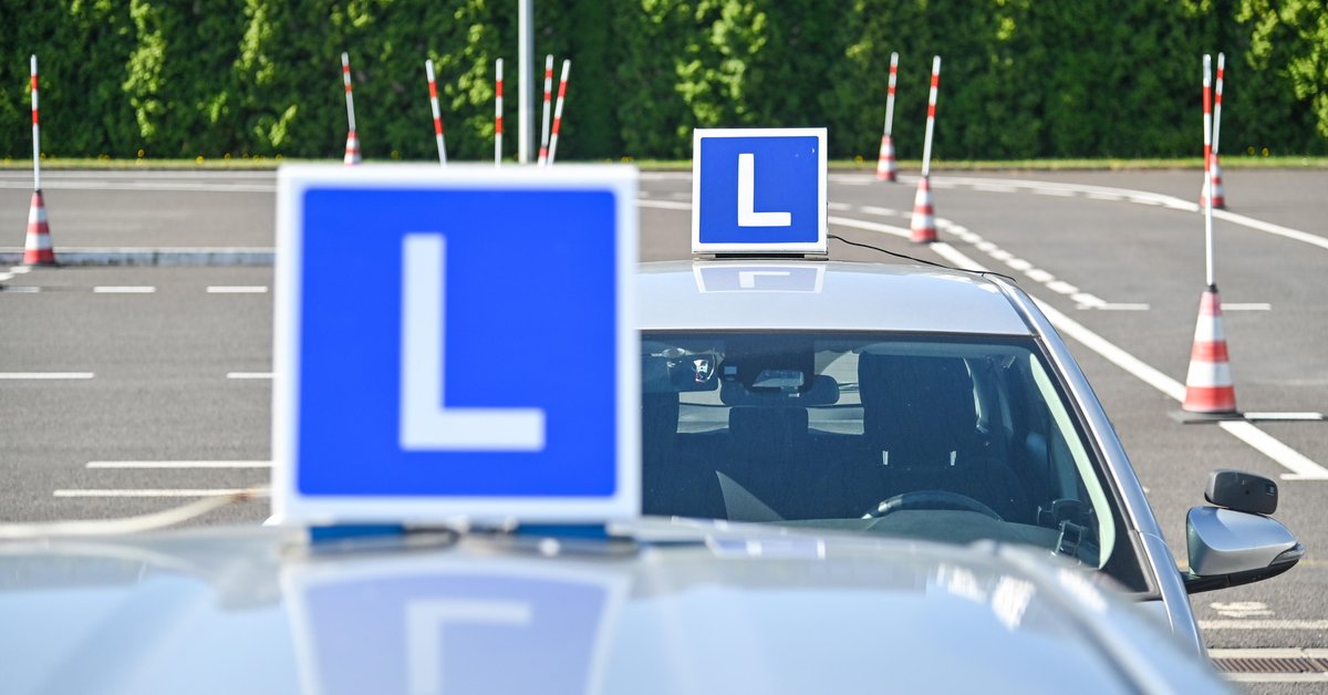 Kierowca wściekły na instruktora i kursantkę. "Przestań robić z siebie głupa"