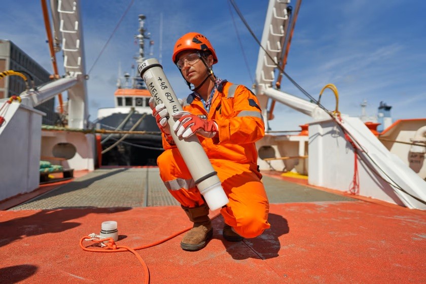 Rozpoczęcie budowy musi być poprzedzone pozyskaniem decyzji środowiskowej. Badania trwają co najmniej kilkanaście miesięcy.