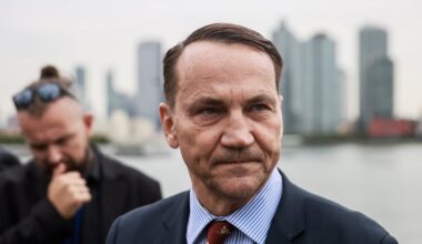 Radosław Sikorski o sporze o ambasadorów. Postawił jeden warunek