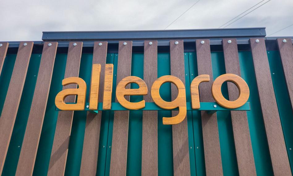 Allegro pod ostrzałem pracowników. Koniec pracy zdalnej i biura do zamknięcia