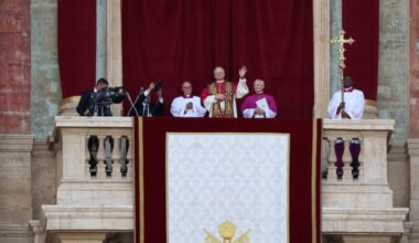 Leon XIV skrytykował „kosmiczne” pensje dyrektorów generalnych
