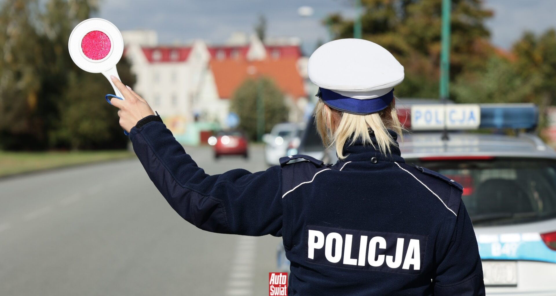 Kiedy kierowca traci prawo jazdy za prędkość? Znak D-42. Nowa akcja policji