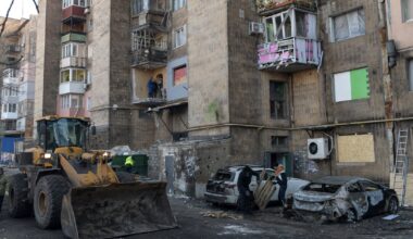 Skutki wojny w Ukrainie dotykają zwykłych Rosjan. Brak benzyny i wody