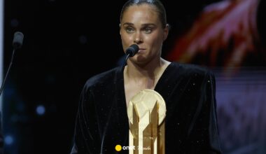 Ewa Pajor zachwyciła kreacją na gali Złotej Piłki. Tylko spójrzcie na dekolt