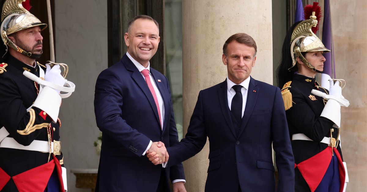 Karol Nawrocki, Emmanuel Macron