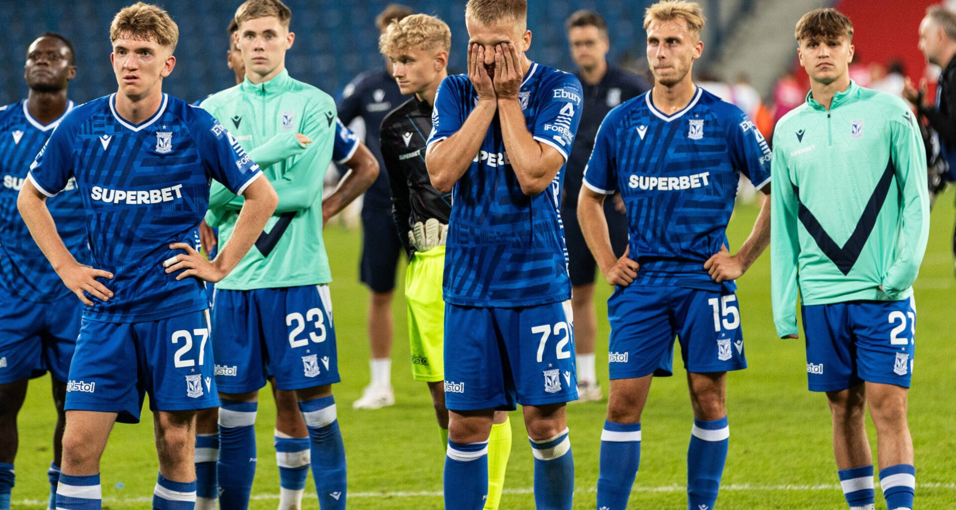 Plaga błędów. Lech Poznań rozdaje bramki jak ulotki [ANALIZA]