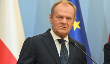 Sprawa Sławomira Nowaka umorzona. Jest komentarz Donalda Tuska