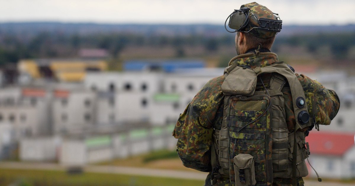 Niemieckie ulotki spadły na terytorium Polski. To element ćwiczeń - Onet