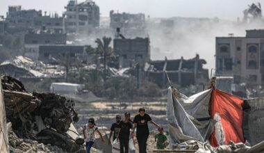 Wojna w Strefie Gazy. Liczne ofiary nalotu na schron dla cywilów [RELACJA]