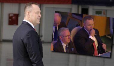 Prezydent Nawrocki i pudełko. Kamery uchwyciły znajomy gest - Onet