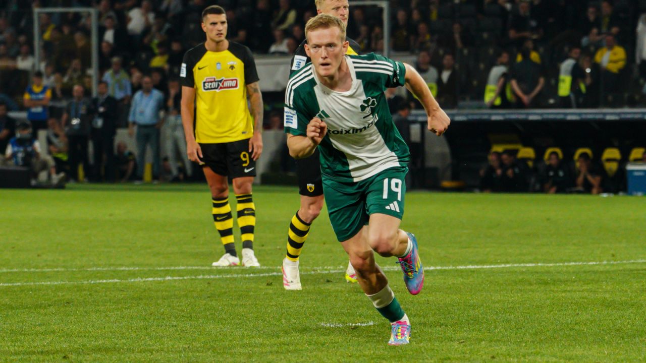 Liga Europy: Karol Świderski z golem przeciwko Young Boys. Techniczny majstersztyk Polaka [WIDEO] - sport.tvp.pl