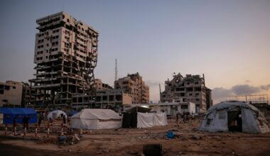 Namioty wewnętrznie przesiedlonych Palestyńczyków widziane podczas izraelskiej operacji wojskowej w mieście Gaza w Strefie Gazy, 22 września 2025 r.