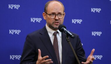 Prezydencki minister uderza w Radosława Sikorskiego. "Sparaliżował polską dyplomację"