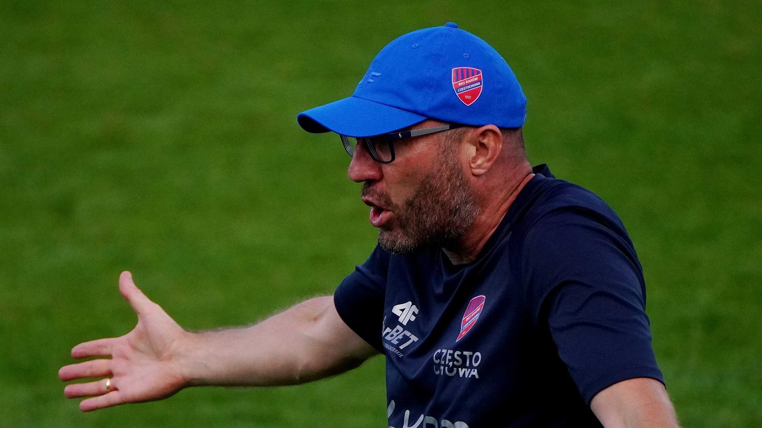 Gorąco w Rakowie przed meczem z Legią. Puściły hamulce. 'Niedopuszczalne Piłka nożna