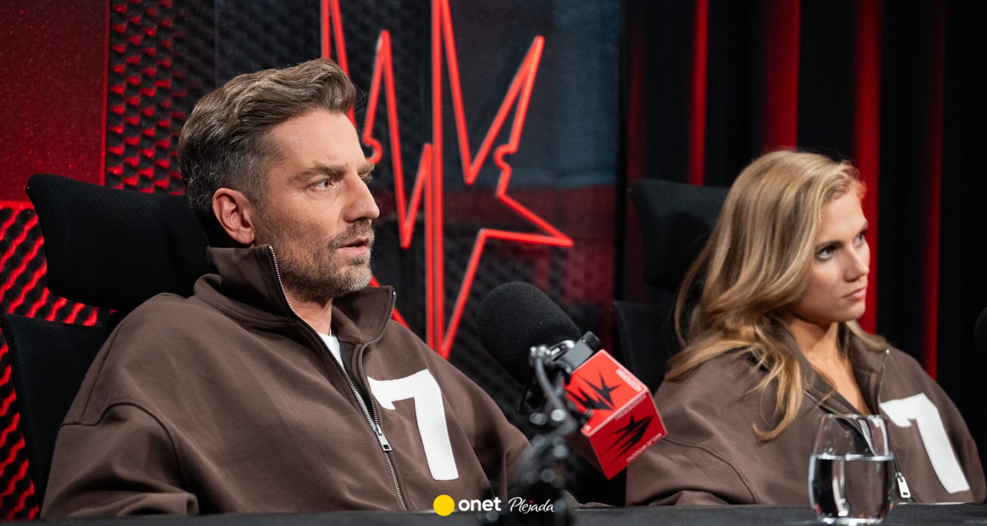Pocałunek Agnieszki Kaczorowskiej i Marcina Rogacewicza był częścią kontraktu? "Telewizja wiedziała"